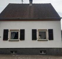 Von Privat - Freist. EFH, großer Garten - renovierungsbedürftig - Bexbach