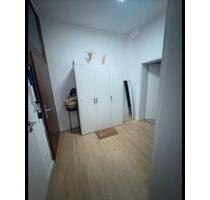 Wohnung zwei Zimmer - 700,00 EUR Kaltmiete, in Mannheim (PLZ: 68219) Rheinau