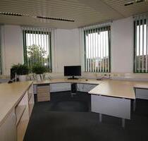 Klasse Büroräume im Gründerzentrum - Möbliertes Büro mit viel Stauraum - Schwentinental