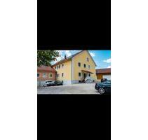 3-Zimmer Wohnung - 990,00&nbsp;EUR Kaltmiete, ca.&nbsp; 83,00&nbsp;m&sup2; in Adlkofen (PLZ: 84166)