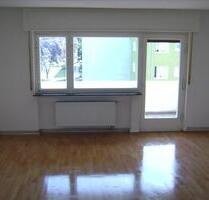 Stilvolle, modernisierte 2-Raum-Wohnung mit Balkon und EB - Langen (Hessen)