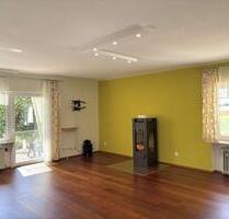 Attraktive 3-Zimmer-Wohnung mit abgetrenntem Bereich – ideal für Gäste, Arbeiten oder Familie - Lich