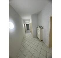 Mietwohnungen - 1.800,00 EUR Kaltmiete, ca.  140,00 m² in Karlsruhe (PLZ: 76133)