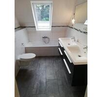 Welmbüttel 4-Zimmerwohnung, 110 m², Loggia, EBK, Fußbodenhzg. - Tellingstedt