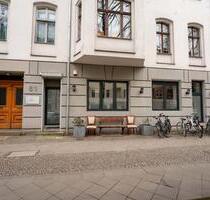 141 qm Büro in Berlin Kreuzberg mit Altbau-Charme