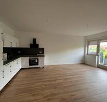 Moderne 2,5 Zimmer-Wohnung inkl. Stellplatz - Ortsteil Hohnstedt - Northeim