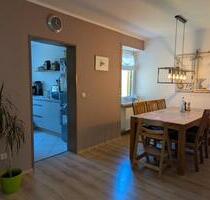 3-Zimmer-WHG mit Balkon, Stellplatz in ruhiger Lage Waldershof