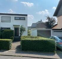 DHH Sankt Augustin Niederpleis - 398.000,00 EUR Kaufpreis, ca.  110,00 m² in Sankt Augustin (PLZ: 53757)