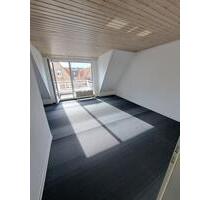 Gepflegte 2,5 Zimmer-Dachgeschosswohnung Köln-Braunsfeld