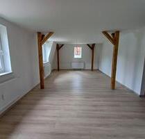 Neu renovierte 3 Zimmer Dachgeschosswohnung - Selb