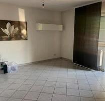 Schöne, helle 3-Zimmer-Wohnung mit eigener Terrasse zu vermieten. - Aurachtal