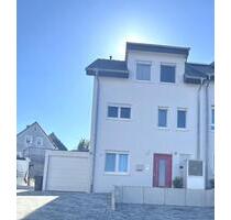 Schönes und neuwertiges 5,5-Zimmer-Haus mit gehobener Innenausstattung und EBK in Obersulm