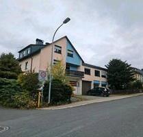 Mehrfamilienhaus mit Geschäftsanteil - Helmbrechts
