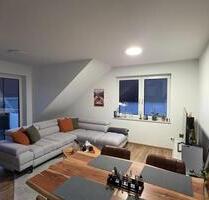 Barrierefreie, neuwertige DG-Wohnung mit gehobenem Wohnkomfort - Neuhof