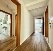 Renovierte 4 Zimmer Wohnung in KW-Brücke Nähe! - Wilhelmshaven