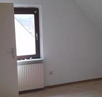Dachgeschoss Wohnung - 350,00&nbsp;EUR Kaltmiete, ca.&nbsp; 32,00&nbsp;m&sup2; in Siegen (PLZ: 57074) Kaan-Marienborn