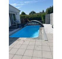 Wunderschönes Haus mit eigenem Pool in Berlin-Bohnsdorf