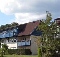 Gepflegte Wohnung mit 2,5 Zimmern sowie Carport, Balkon und EBK - Kremmen