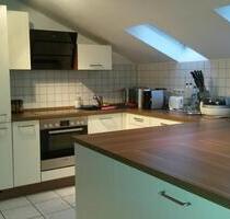 Schöne teilmöblierte DG-Wohnung mit hochwertiger Einbauküche - Lützelbach