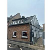 Haus Wohnung zu vermieten - 1.250,00&nbsp;EUR Kaltmiete, ca.&nbsp; 95,00&nbsp;m&sup2; in Erftstadt (PLZ: 50374)