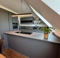 Schöne möbilierte Dachgeschosswohnung - Köln Innenstadt
