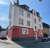 Schöne 212 Raum Wohnung Essen Freisenbruch zu vermieten