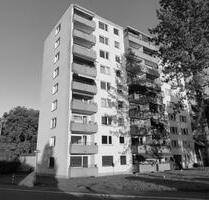 Möbliertes 2-Zimmer-Appartement mit Balkon in zentraler Lage von Eschborn!