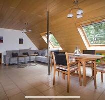 Top! Möblierte 2 Zimmer Wohnung mit ausgebautem Dachboden - Krefeld Gellep-Stratum