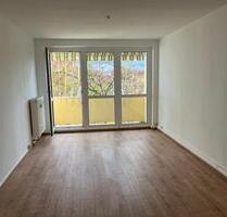 Laubegast: 2-Zimmer-Wohnung mit Balkon im 4. OG - Dresden Blasewitz