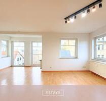 Charmante Wohnung in Limbach mit zwei französischen Balkonen und hellen, einladenden Wohnräumen - Limbach-Oberfrohna