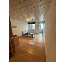 1-Zimmer-Wohnung mit Wintergartenbalkon - direkt vom Eigentümer! [HMR-O25E04] - Wiesbaden Mainz-Kastel