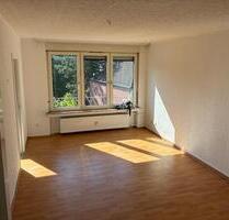Schöne 2 Zimmer Whg. teilsaniert 3 OG mi.Hobbyraum Heckinghausen - Essen Stadtbezirk II