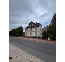 Charmantes Mehrfamilienhaus - 385.000,00 EUR Kaufpreis, ca.  185,00 m² in Dransfeld (PLZ: 37127)