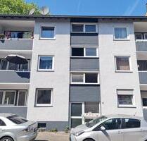 Toll geschnittene 3-Zimmer-Wohnung mit Balkon zu vermieten! - Duisburg Laar