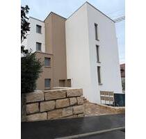 Luxuriöse 3-Zi.-Wohnung mit Balkon und Stellplatz in Mosbach