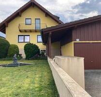 Einfamilienhaus mit Doppelgarage und Nebengebäude - Deggendorf