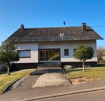 Zweifamilienhaus - 198.000,00 EUR Kaufpreis, ca.  220,00 m² in Nonnweiler (PLZ: 66620)