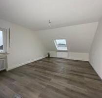 Großzügige, helle 4,5 Zimmerwohnung über 2 Ebenen mit DG Studio - Oer-Erkenschwick