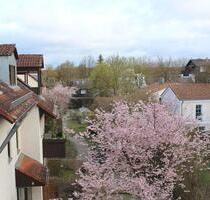 Reizende 2-Zimmer DG Wohnung mit schöner Süd-Loggia - Neufahrn bei Freising Mintraching-Grüneck