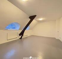 Altbaucharme - 3 Zimmer Wohnung mit EBK in ruhiger Stadtlage zu vermieten! - Emden