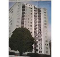 3 Zimmer Wohnung Erdgeschoss , Garage + Parkplatz - Maintal