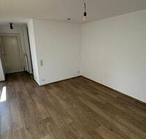 Helle 2 ZKB Maisonette-Wohnung mit Balkon in Citynähe - Saarbrücken West