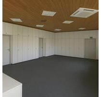 Büro in Giengen – 124 m², hell, mit Klima & Parkplätzen - Giengen an der Brenz