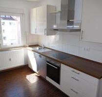 helle 2-Zimmerwohnung in 90489 Nürnberg 3. OG - Bad mit Fenster