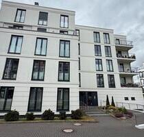 Exklusive 3 Zimmer-Wohnung mit gehobener Ausstattung und Blick auf den Ziegelinnensee (1. Reihe)! - Schwerin Altstadt