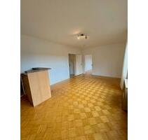 Top Lage Stuttgart Degerloch. Helle 2 Zimmer Wohnung mit EBK