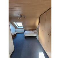 Dachgeschosswohnung - 350,00&nbsp;EUR Kaltmiete, in Essen (PLZ: 45139) Frillendorf