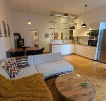 Tolle Altbauwohnung mit Terrasse 6-12 Monate mit Anmeldung - Berlin Mitte