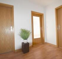 Altbau, kleine 3-Raum-Wohnung in der Innenstadt! Keine Kaution fällig! - Hohenstein-Ernstthal