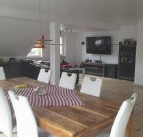 Großzügige 4-Zimmer-Dachgeschosswohnung in Steinensittenbach - Kirchensittenbach